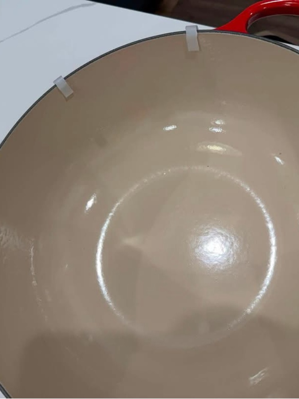 Le Creuset Cerise 7.5qt (32cm) Chef’s Oven Post* - Picture 3 of 3